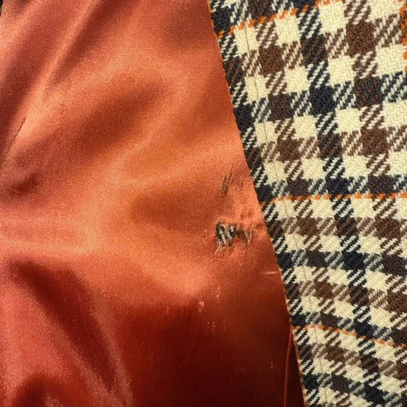 Vintage 1980’s Burberry Plaid Double-Breasted Trench Coat - wear shown in pics - Picture 10 of 15